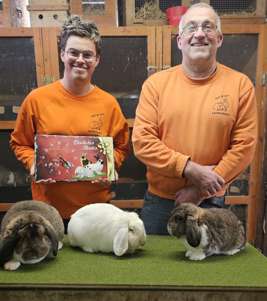 amtl. Teil Gemeinde Hausen, Foto Kaninchenzüchter.jpg