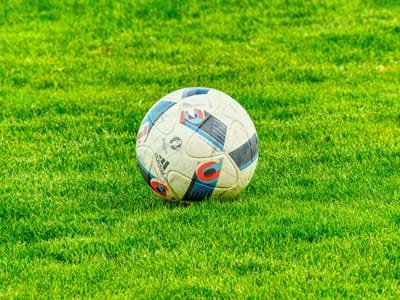football-2778583_1920.jpg