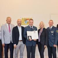amtl. Teil Gemeinde Hausen, Foto Steckkreuz Andre Stark thw.jpg